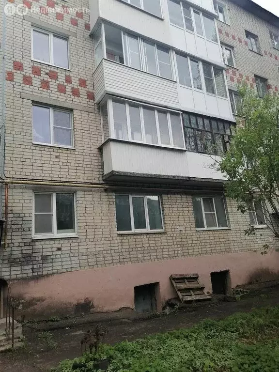 3-комнатная квартира: Павлово, Коммунистическая улица, 49 (64.2 м) - Фото 0