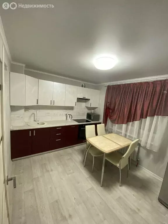 2-комнатная квартира: Саратов, Миллеровская улица, 13 (51.2 м) - Фото 0