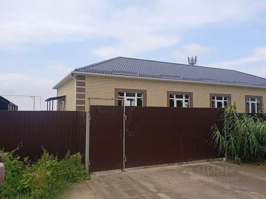 Помещение свободного назначения в Калмыкия, Элиста ул. В.И. Ленина, ... - Фото 1