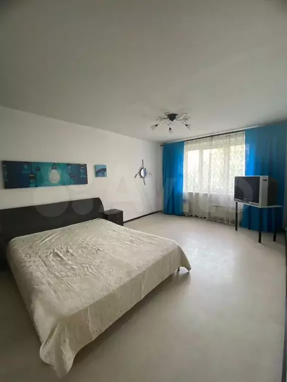 3-к. квартира, 98 м, 1/9 эт. - Фото 1