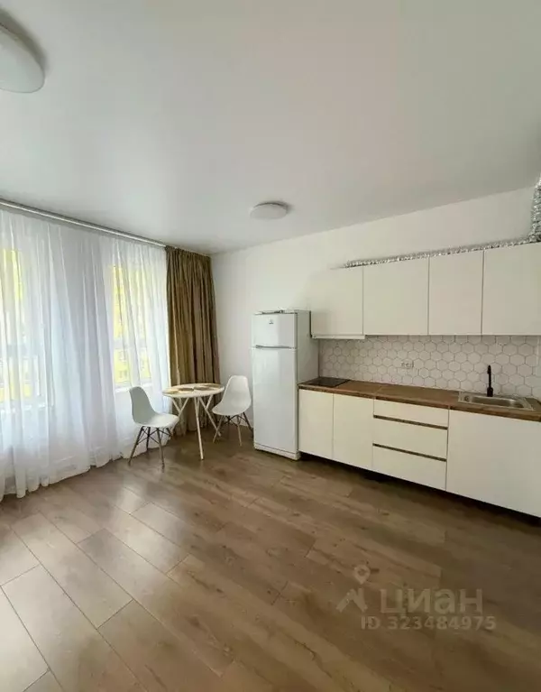 Студия Свердловская область, Екатеринбург ул. Академика Ландау, 37 ... - Фото 1