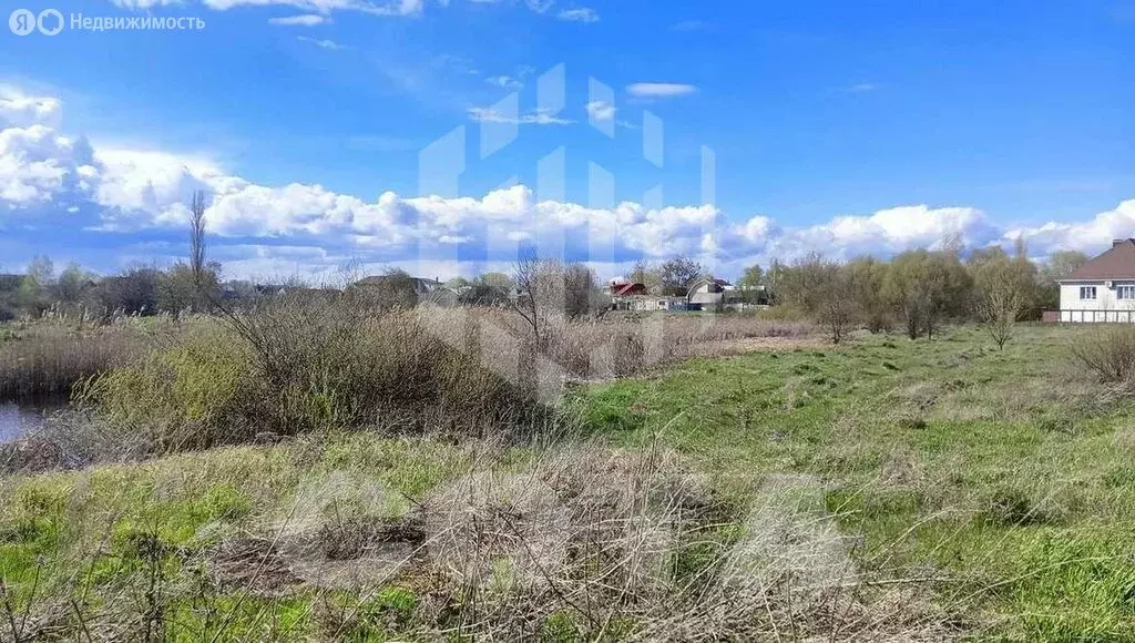 Участок в село Новая Усмань, Пионерская улица (15 м) - Фото 1