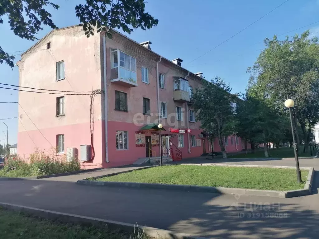 Торговая площадь в Кемеровская область, Березовский ул. Кирова, 4 (93 ... - Фото 0