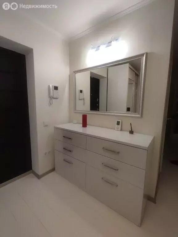 3-комнатная квартира: Воронеж, Московский проспект, 110Б (77.6 м) - Фото 0