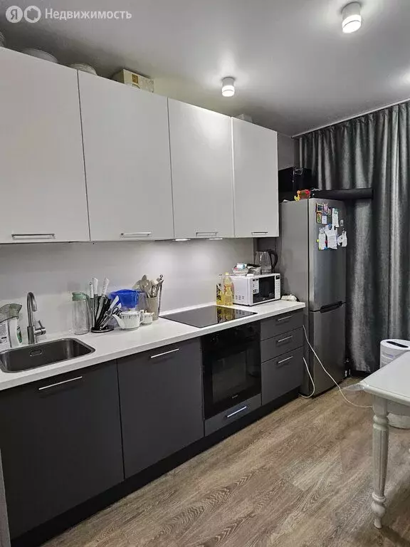 2-комнатная квартира: посёлок городского типа Мирный, улица Академика ... - Фото 1