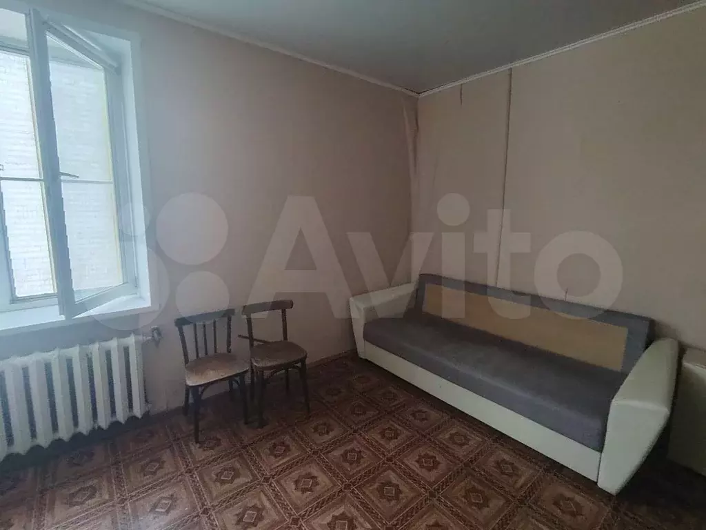 Комната 14 м в 3-к., 4/4 эт. - Фото 0