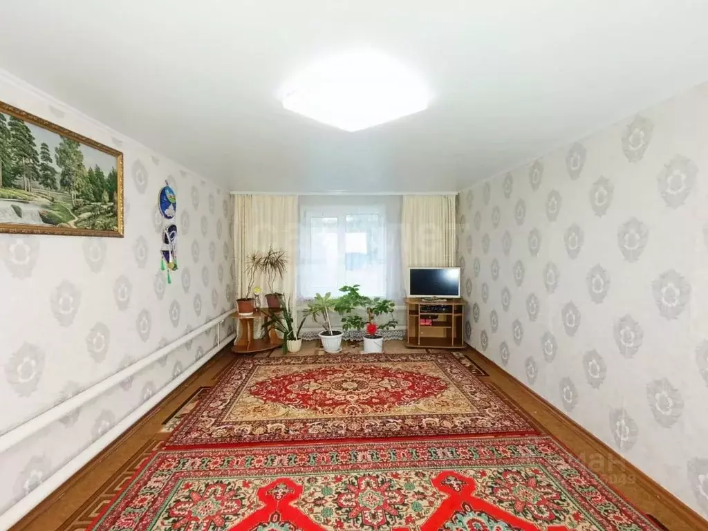 Дом в Оренбургская область, Октябрьский район, пос. Краснооктябрьский ... - Фото 1