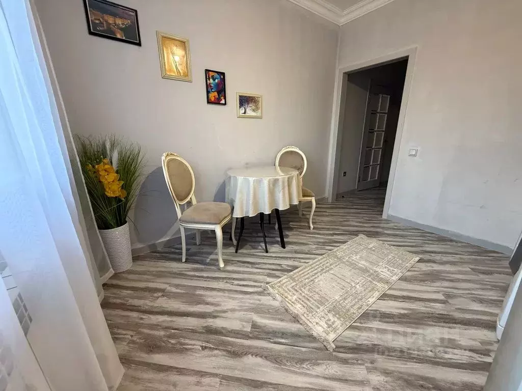 1-к кв. Дагестан, Махачкала ул. Времена Года, 1 (35.0 м) - Фото 0