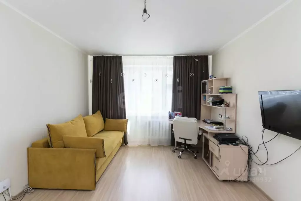 2-к кв. Тюменская область, Тюмень ул. Николая Семенова, 25 (62.6 м) - Фото 1