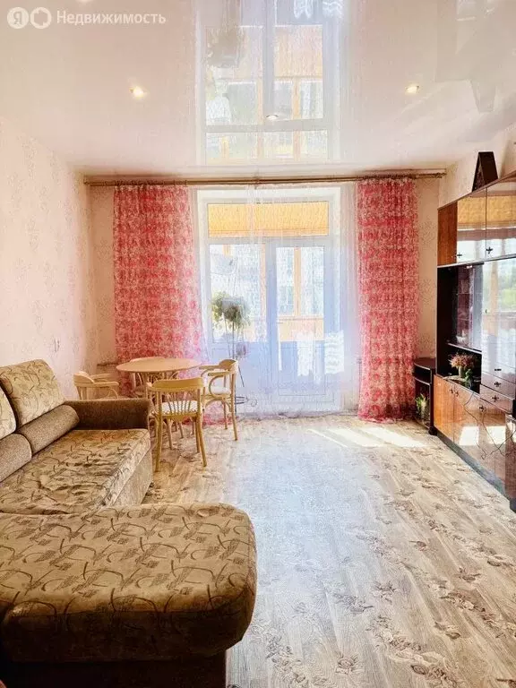 3-комнатная квартира: Нижний Новгород, жилой район Соцгород, ... - Фото 1