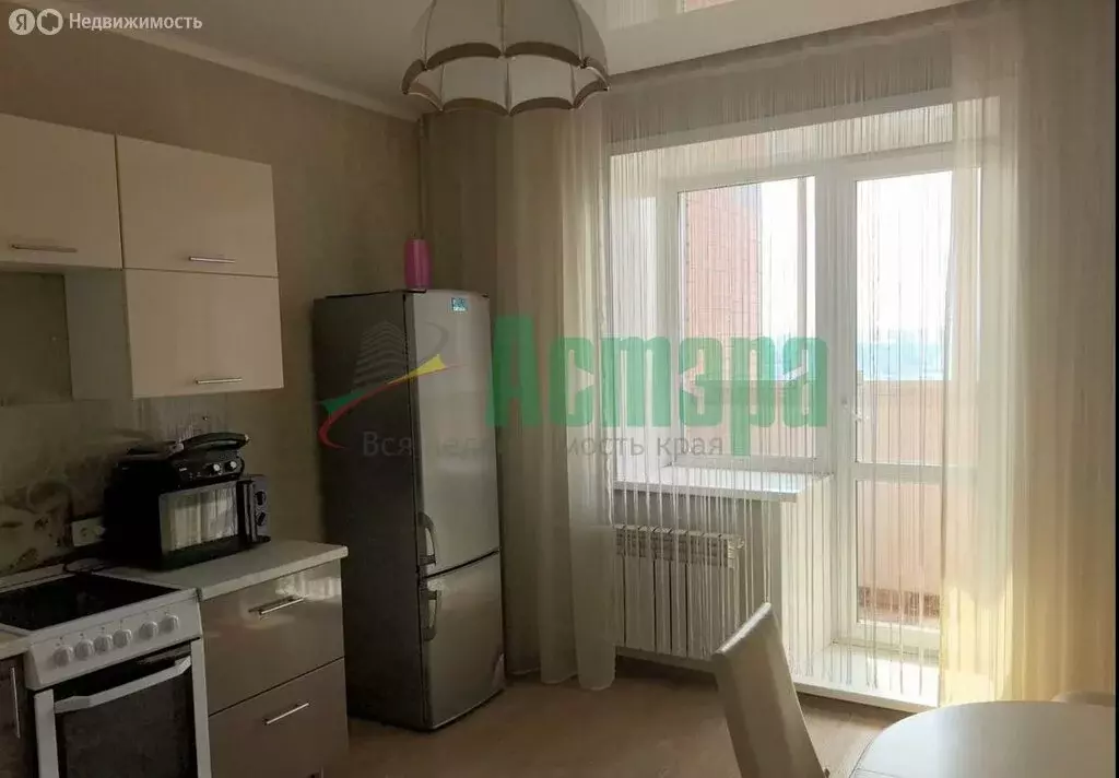 1-комнатная квартира: Чита, Хабаровская улица, 70 (49 м) - Фото 0