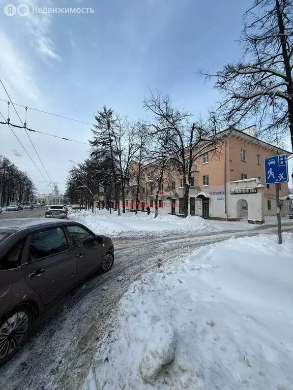 Торговая площадь (61 м) - Фото 1