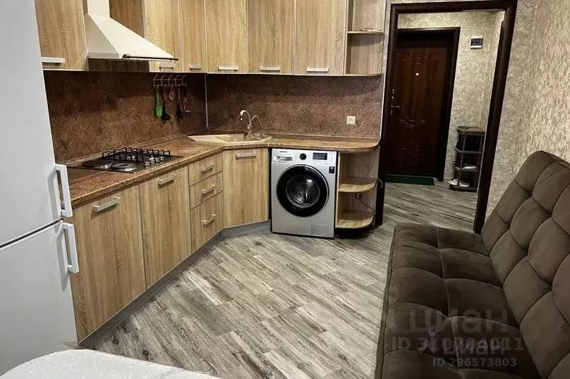 1-к кв. Дагестан, Каспийск просп. Акулиничева, 15Б (42.0 м) - Фото 1