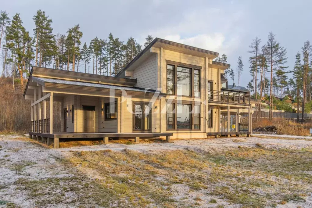 Дом в Ленинградская область, Выборгский район, Полянское с/пос, пос. ... - Фото 1