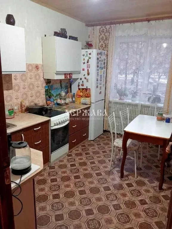 4-к кв. Белгородская область, Старый Оскол Олимпийский мкр, 60 (82.0 ... - Фото 0