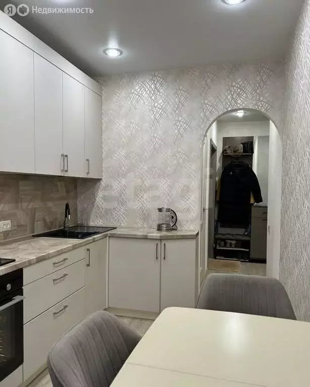 3-комнатная квартира: Калуга, микрорайон Турынино, улица Льва ... - Фото 2