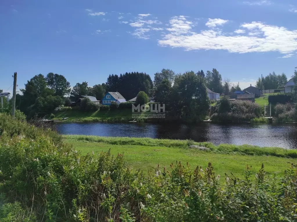 Дом в Карелия, Олонецкий район, с. Видлица Набережная ул., 44 (91 м) - Фото 1