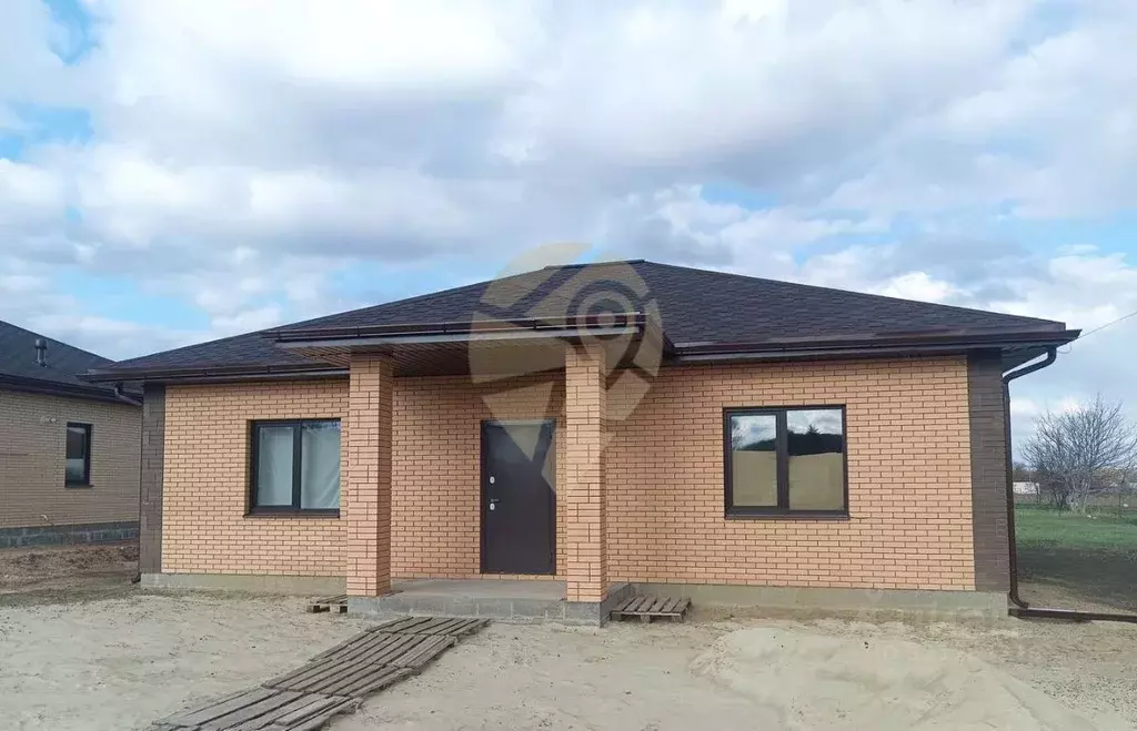 Дом в Белгородская область, Старооскольский городской округ, с. ... - Фото 2