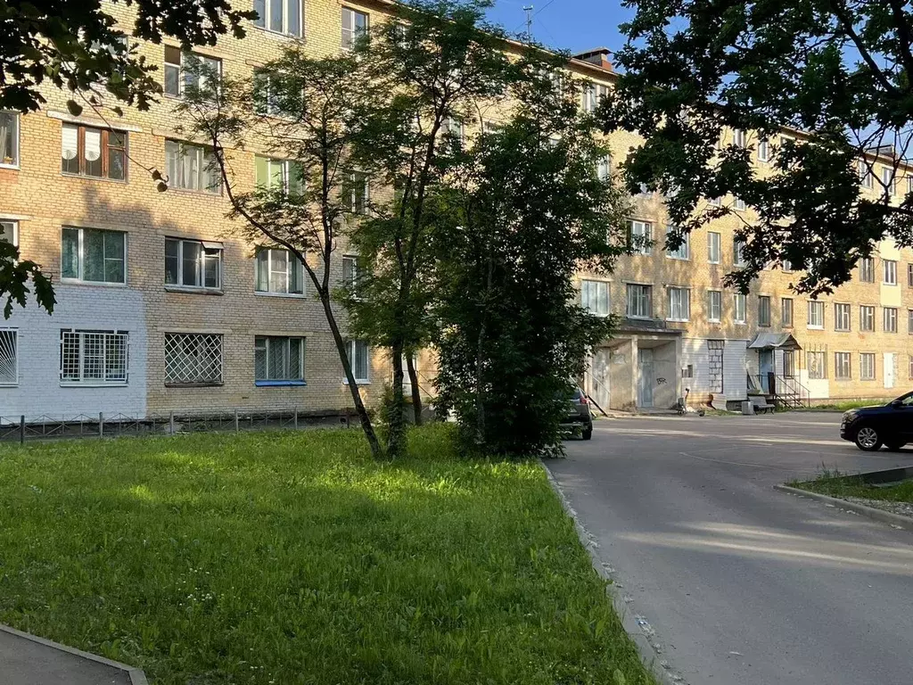 Комната Ленинградская область, Кириши Советская ул., 11 - Фото 1