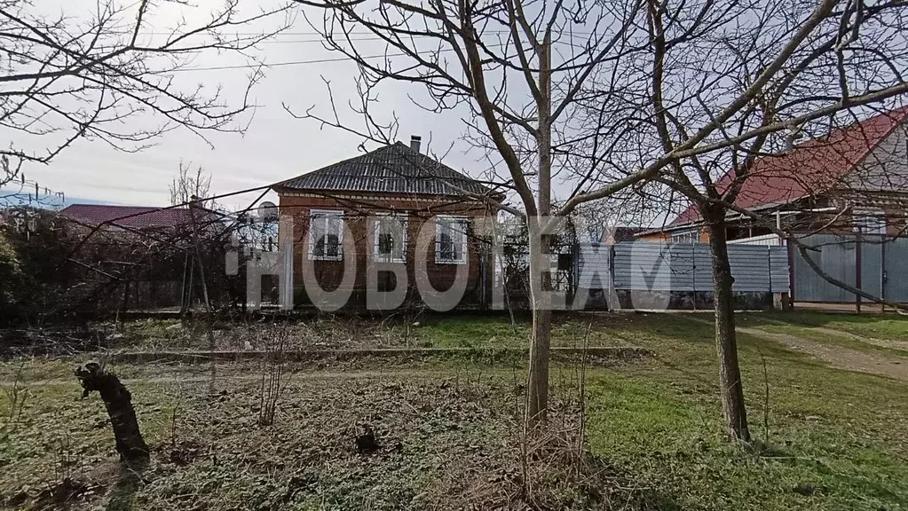 Дом в Краснодарский край, Апшеронск ул. Пушкина, 59 (60 м) - Фото 1