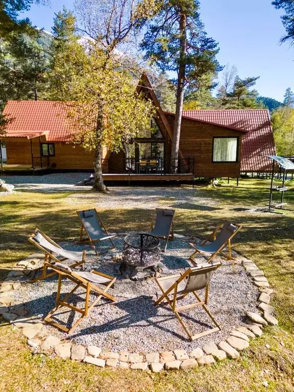 Дом в Карачаево-Черкесия, Зеленчукский район, с. Архыз  (72 м) - Фото 1