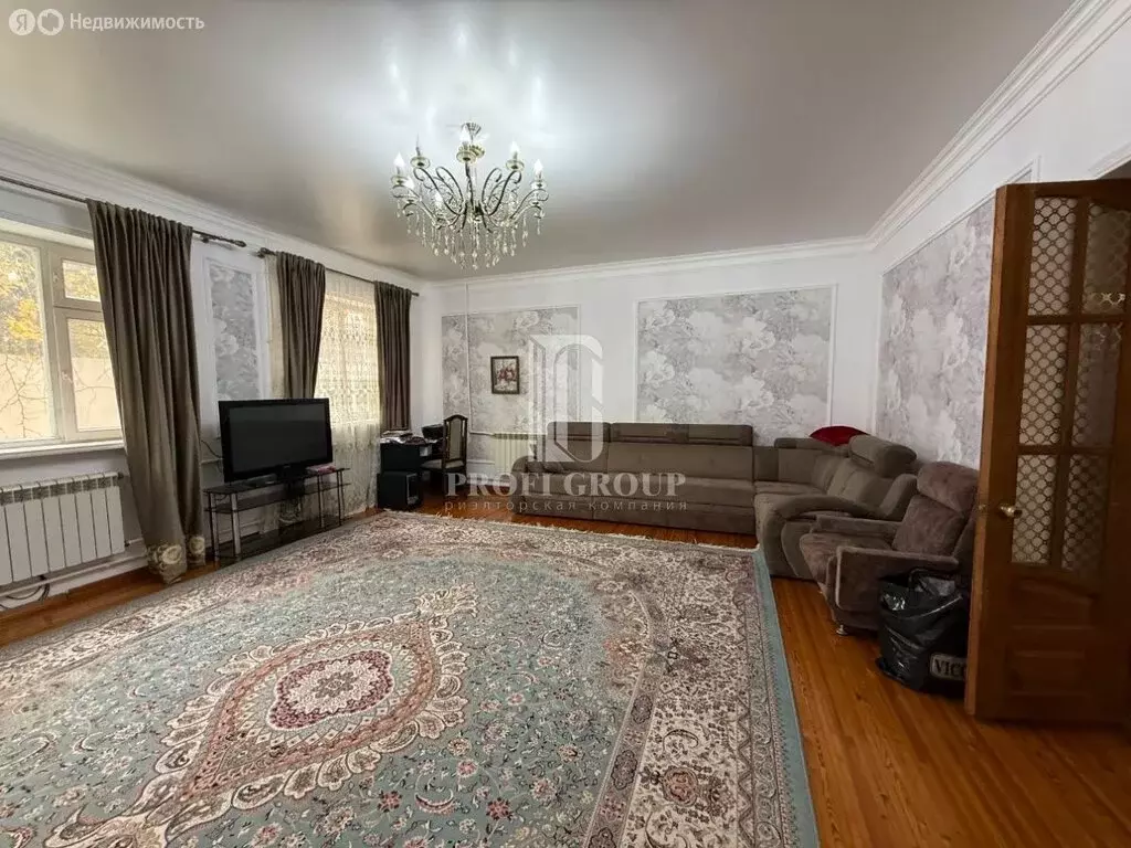 Дом в Новый Кяхулай, улица Кебира Гасанова, 57 (215 м) - Фото 2