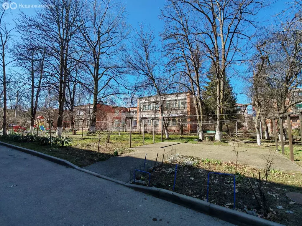 3-комнатная квартира: Майкоп, улица Димитрова, 11/4 (57.5 м) - Фото 2