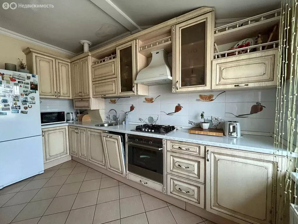 2-комнатная квартира: Калининград, улица Виктора Гакуна, 9 (70 м) - Фото 2