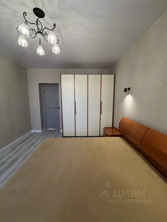 3-к кв. Саратовская область, Саратов Бахметьевская ул., 34/42 (92.1 м) - Фото 1