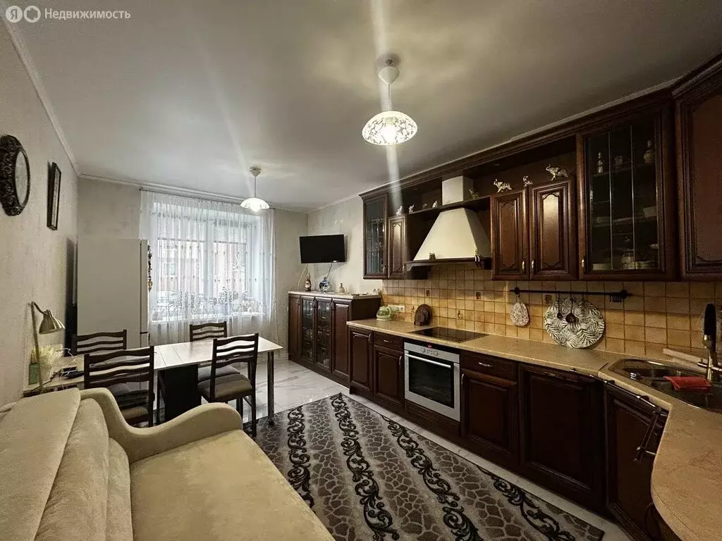 3-комнатная квартира: Пушкин, Малиновская улица, 8 (83.5 м) - Фото 1