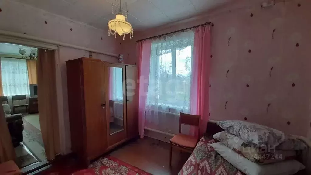 Дом в Орловская область, Залегощенский район, Октябрьское с/пос, с. ... - Фото 1