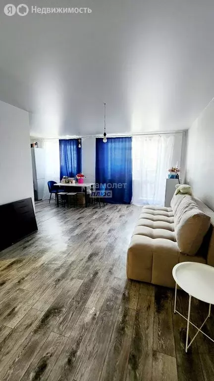 4-комнатная квартира: Каменск-Уральский, Каменская улица, 81А (83.7 м) - Фото 0