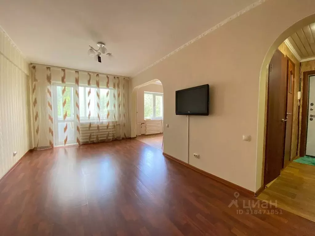 2-к кв. Омская область, Омск ул. Химиков, 61 (45.4 м) - Фото 0