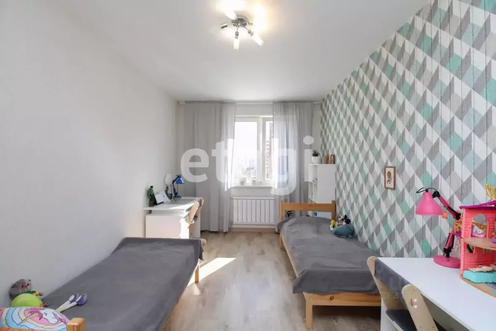 2-к кв. Красноярский край, Красноярск ул. Алексеева, 48А (64.2 м) - Фото 1