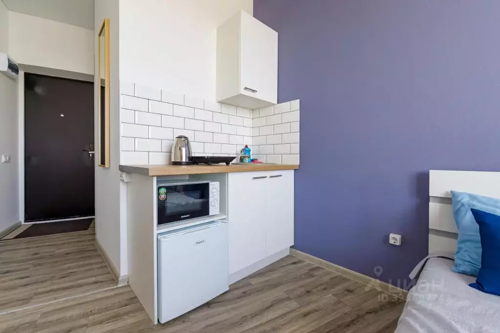 1-к кв. Свердловская область, Екатеринбург ул. Крестинского, 35 (15.0 ... - Фото 2