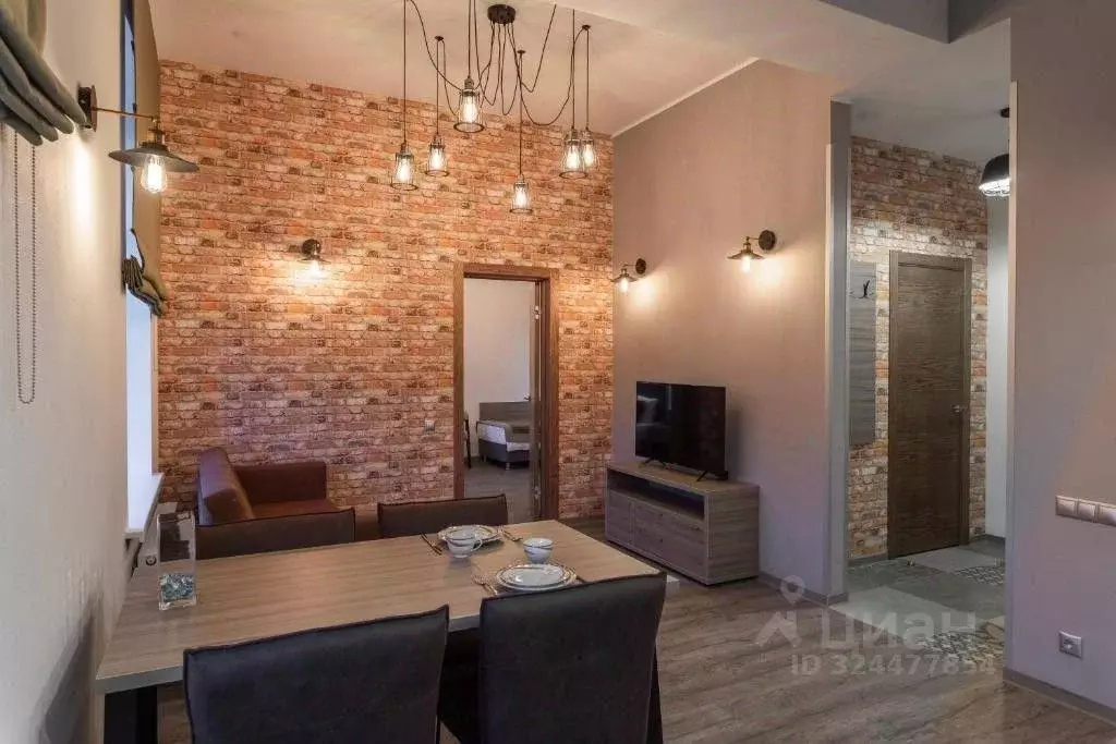 Комната Московская область, Наро-Фоминск пл. Свободы, 6 (60.0 м) - Фото 1