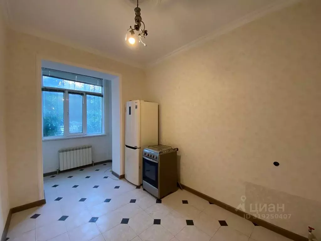 2-к кв. Дагестан, Махачкала ул. Айвазовского (70.0 м) - Фото 1