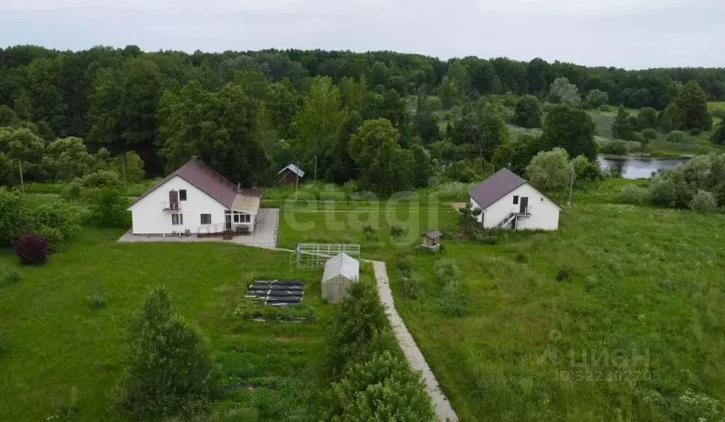 Дом в Калужская область, Барятинский муниципальный округ, Сильковичи ... - Фото 1