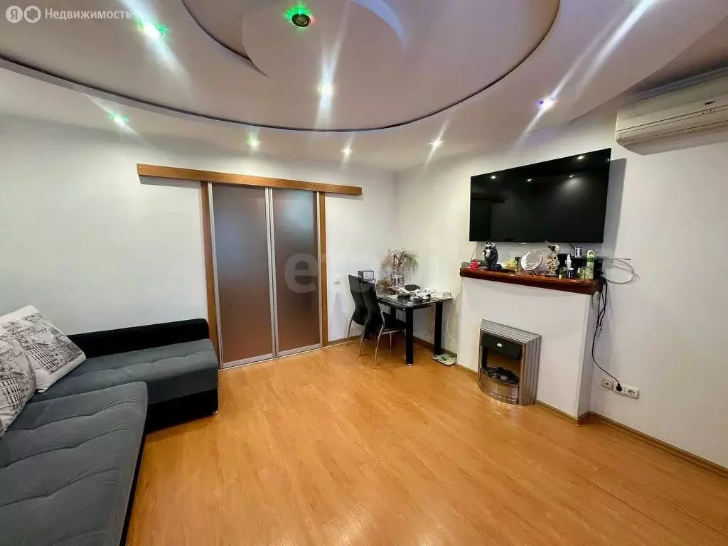 3-комнатная квартира: Ачинск, 3-й Привокзальный микрорайон, 18 (65 м) - Фото 1