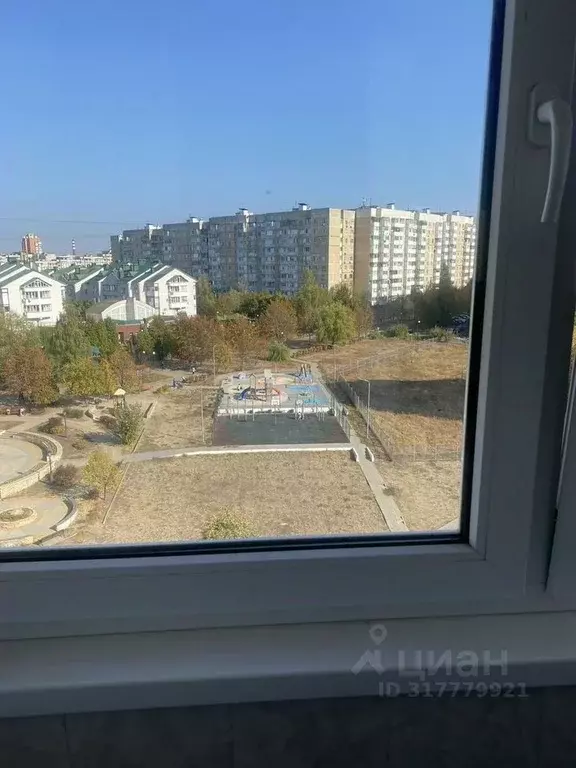 3-к кв. Белгородская область, Белгород ул. Есенина, 44 (73.0 м) - Фото 1
