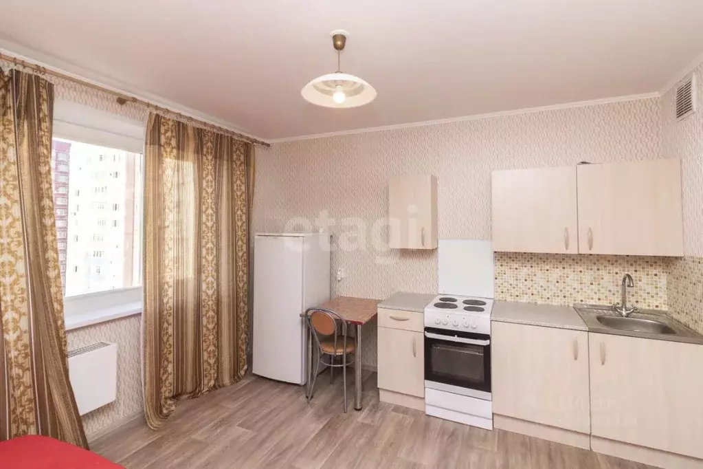 1-к кв. Тюменская область, Тюмень ул. Федюнинского, 60 (43.0 м) - Фото 2