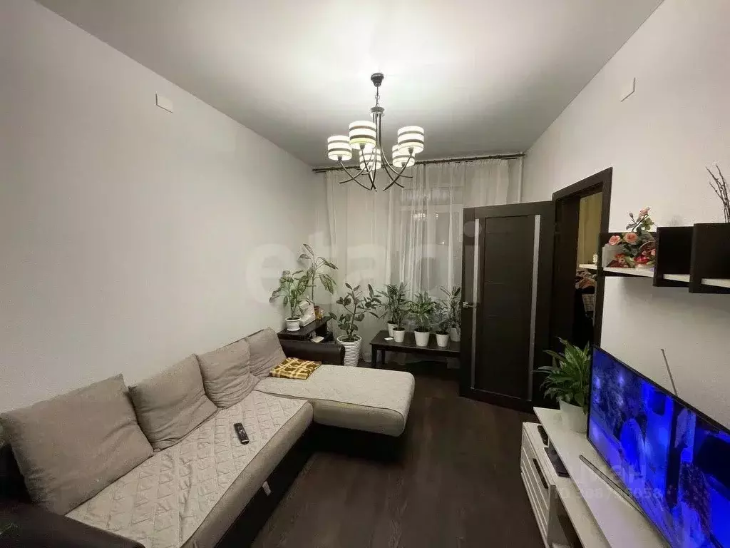 3-к кв. Вологодская область, Череповец ул. Металлургов, 1 (61.8 м) - Фото 2