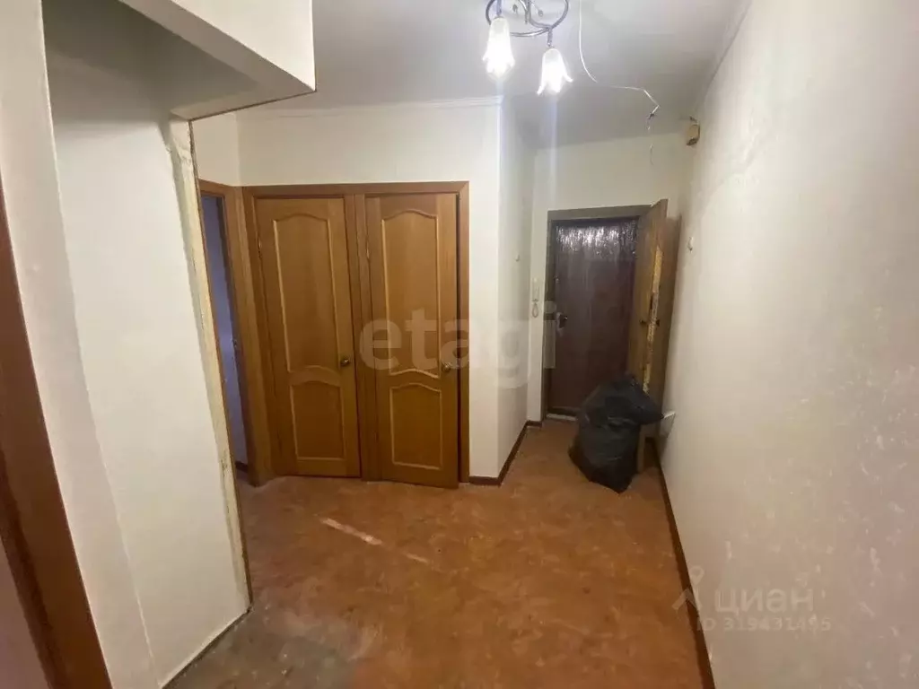3-к кв. Белгородская область, Белгород ул. Белгородского полка, 33 ... - Фото 0