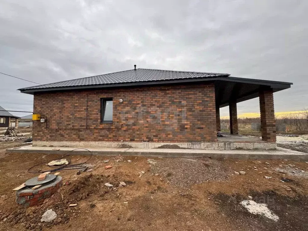 Дом в Оренбургская область, Оренбургский район, с. Благословенка ул. ... - Фото 2