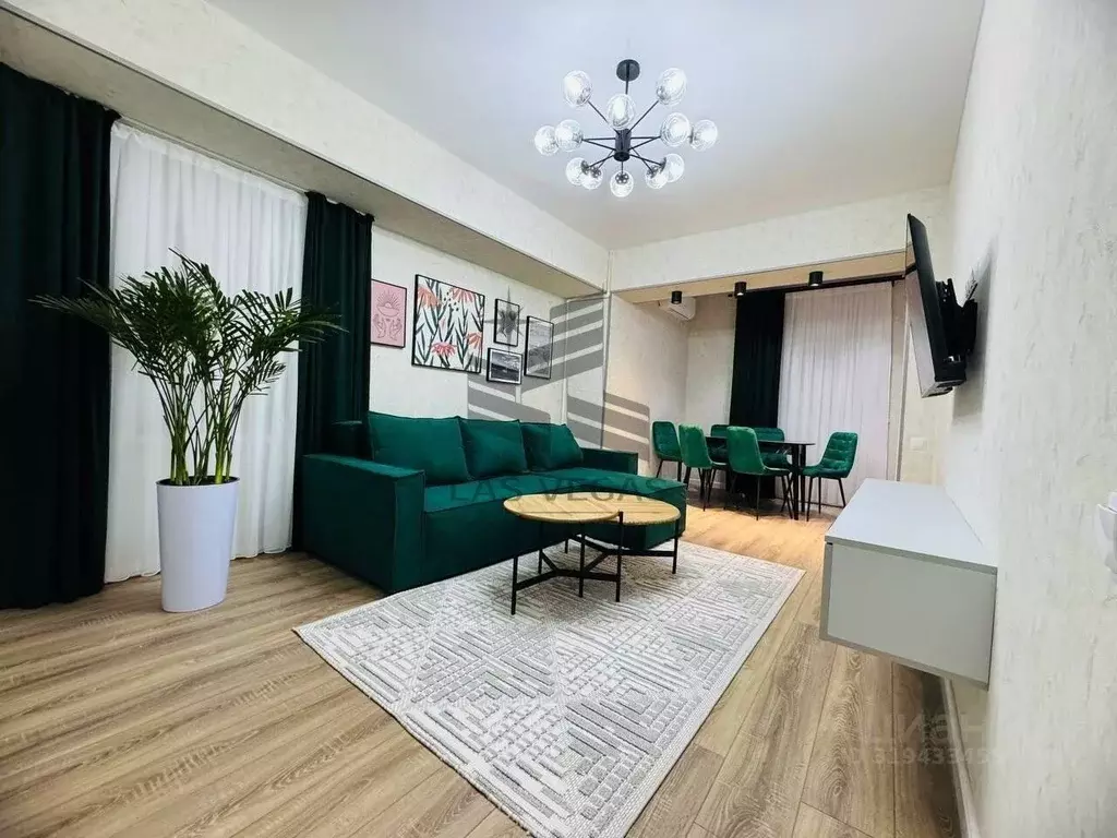 2-к кв. Татарстан, Казань ул. Братьев Батталовых, 20к2 (71.0 м) - Фото 0