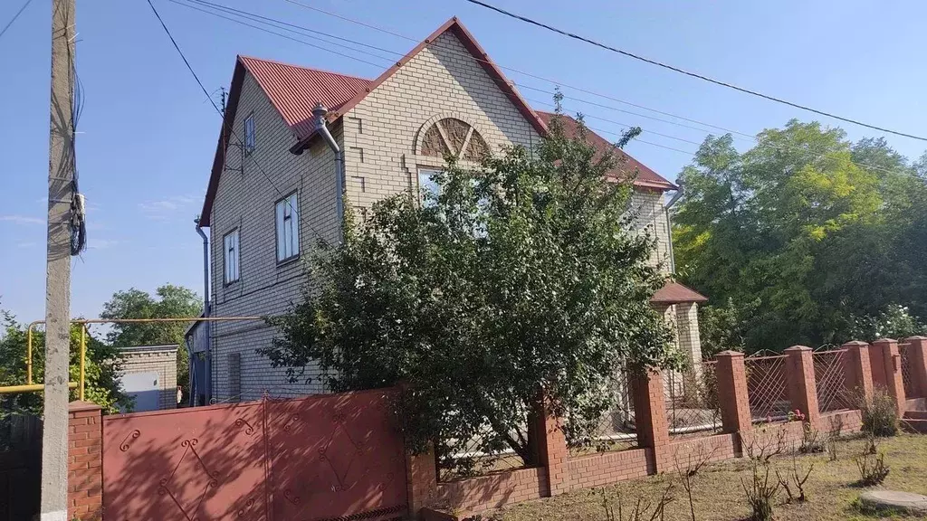Дом в Краснодарский край, Староминская ст-ца ул. 70 лет Октября, 37А ... - Фото 1