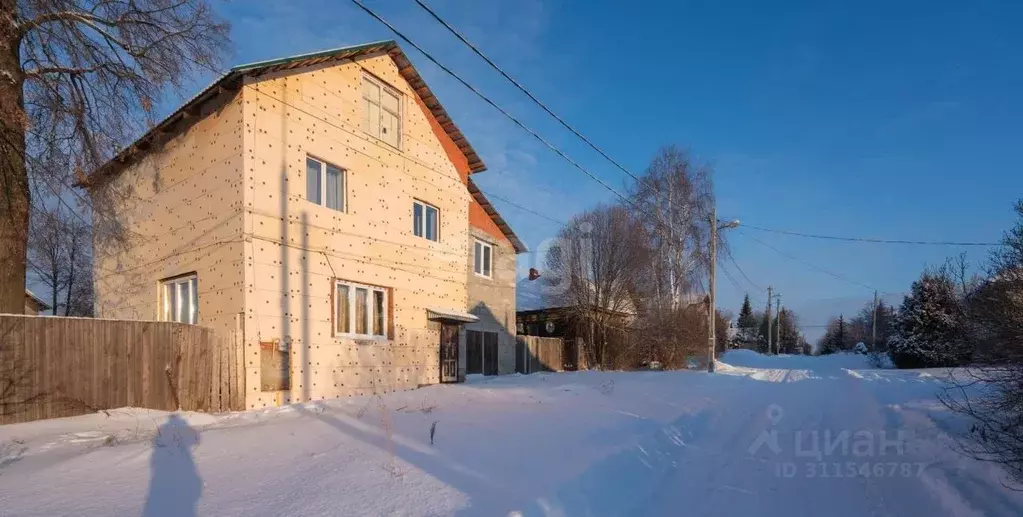 Коттедж в Пермский край, Пермь Комаровская ул. (270 м) - Фото 1