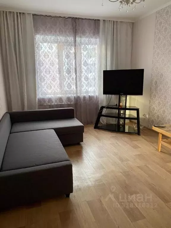 1-к кв. Саха (Якутия), Якутск ул. Петровского, 10/5 (38.0 м) - Фото 1