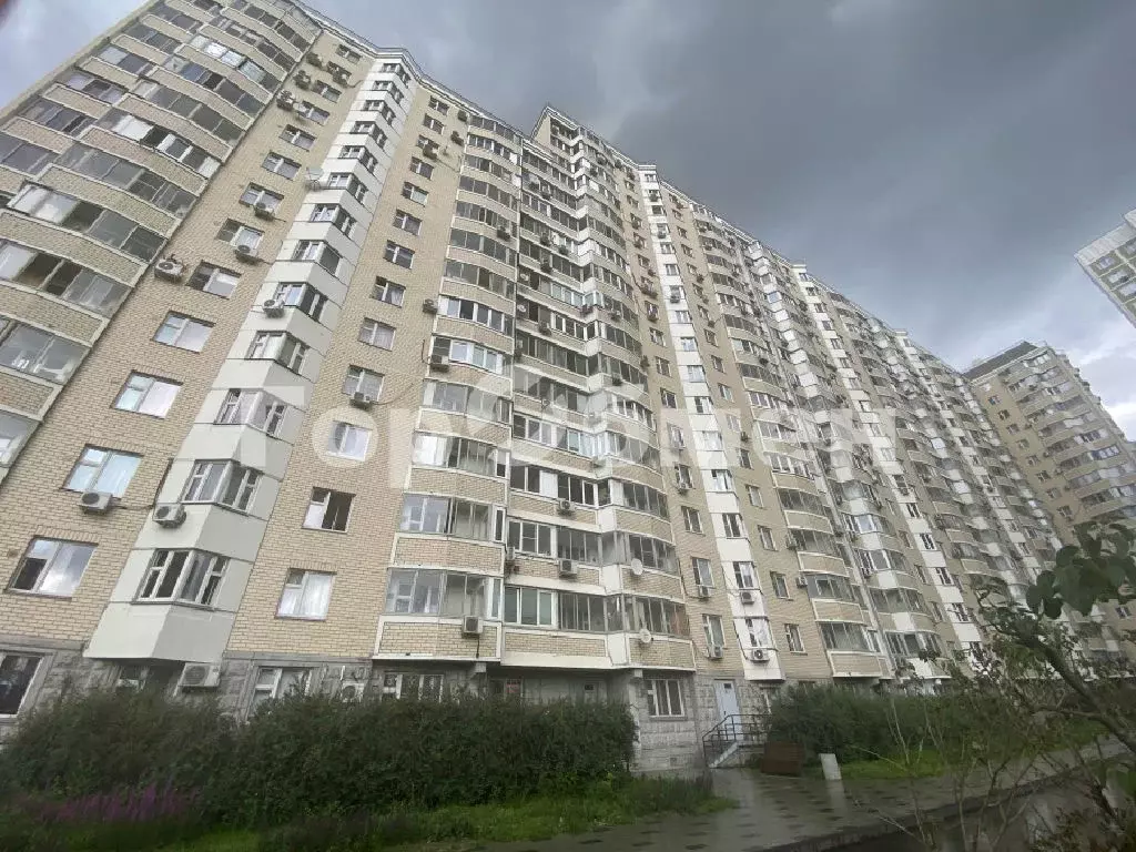 Продается 3-комнатная квартира - Фото 1