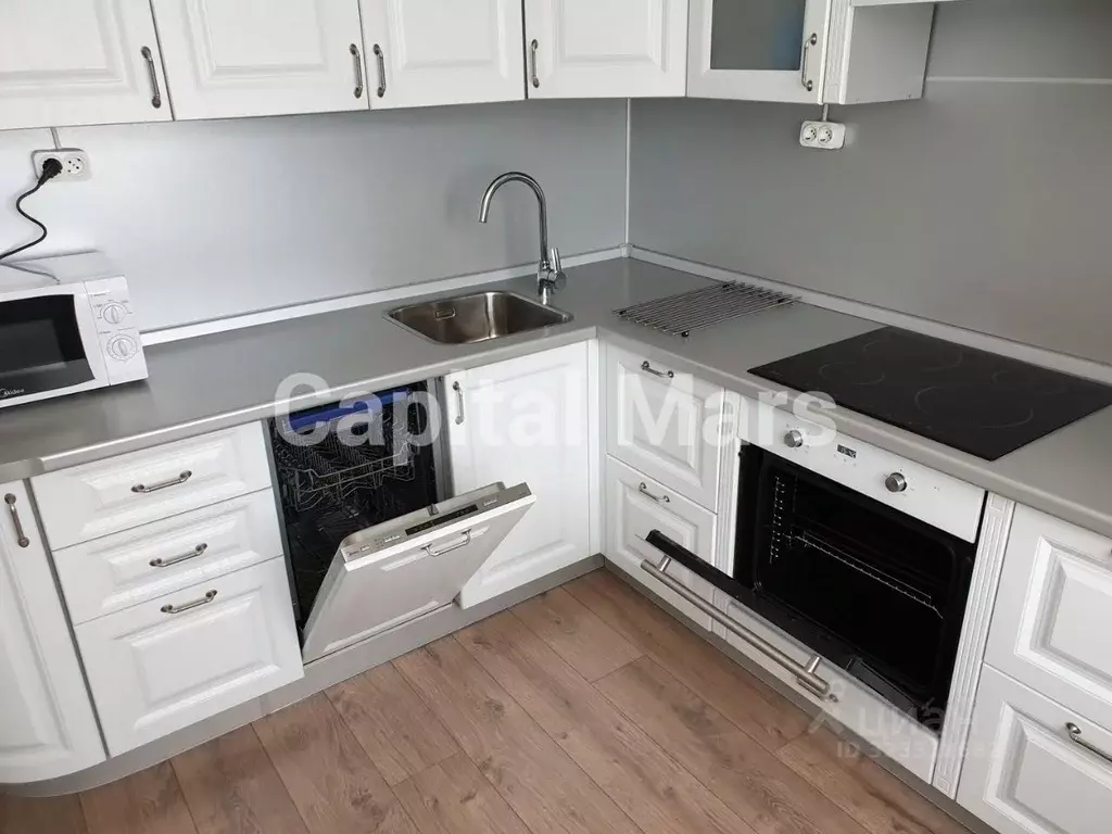 3-к кв. Москва Производственная ул., 4 (78.0 м) - Фото 0